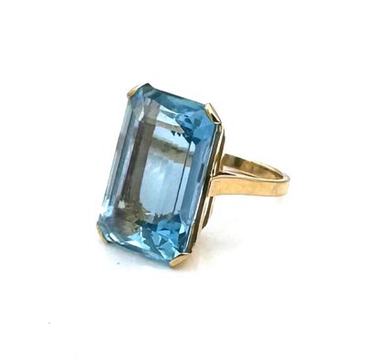 Lot 4 - 18K Gold Ring with Large Blue Topaz