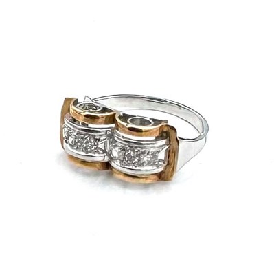 Lot 6 - 18K Gold and Diamond Solitaire Ring
