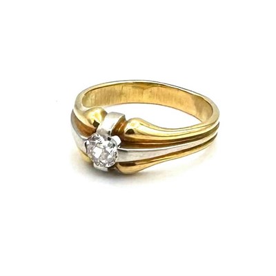 Lot 21 - 18K Gold Solitaire Diamond Ring