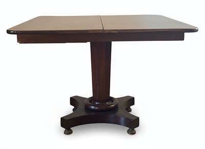 Lot 50 - A 20TH CENTURY ENGLISH REGENCY REVIVAL TABLE
Mahogany