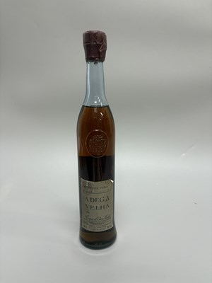 Lot 338 - Aguardente Velha, Adega Velha da Casa d’Avéleda