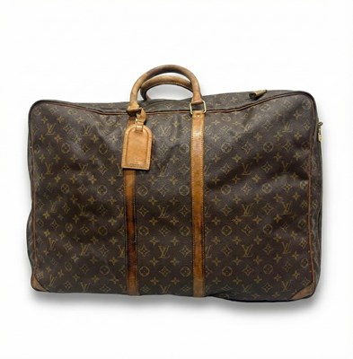 Lot 4 - Louis Vuitton Sirius 55 Travel Bag Designer