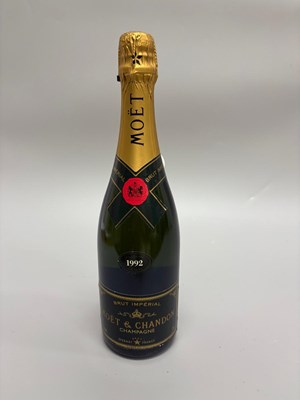 Lot 210 - Moët & Chandon Brut Impérial 1992 – Champagne, France