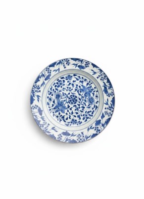 Lot 98 - Chinese blue and white export porcelain plate with rich floral and grape decoration
